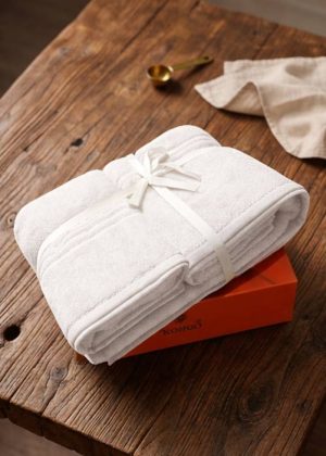 Swan White Luxury Towel Set